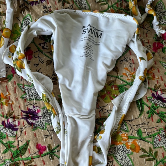 Lemon three piece 🍋 swim set. Ruffle bikini size small. Worn once - Picture 9 of 12